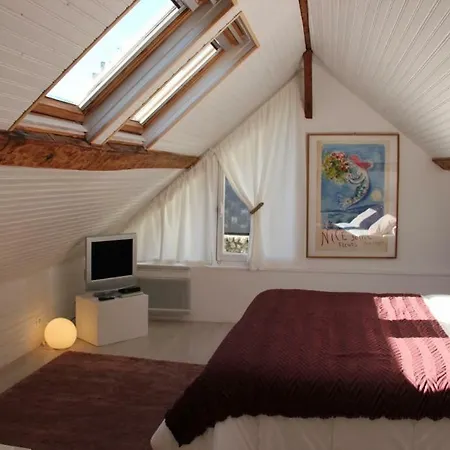 Daire Fenetres Sur Cour - Centre Historique -